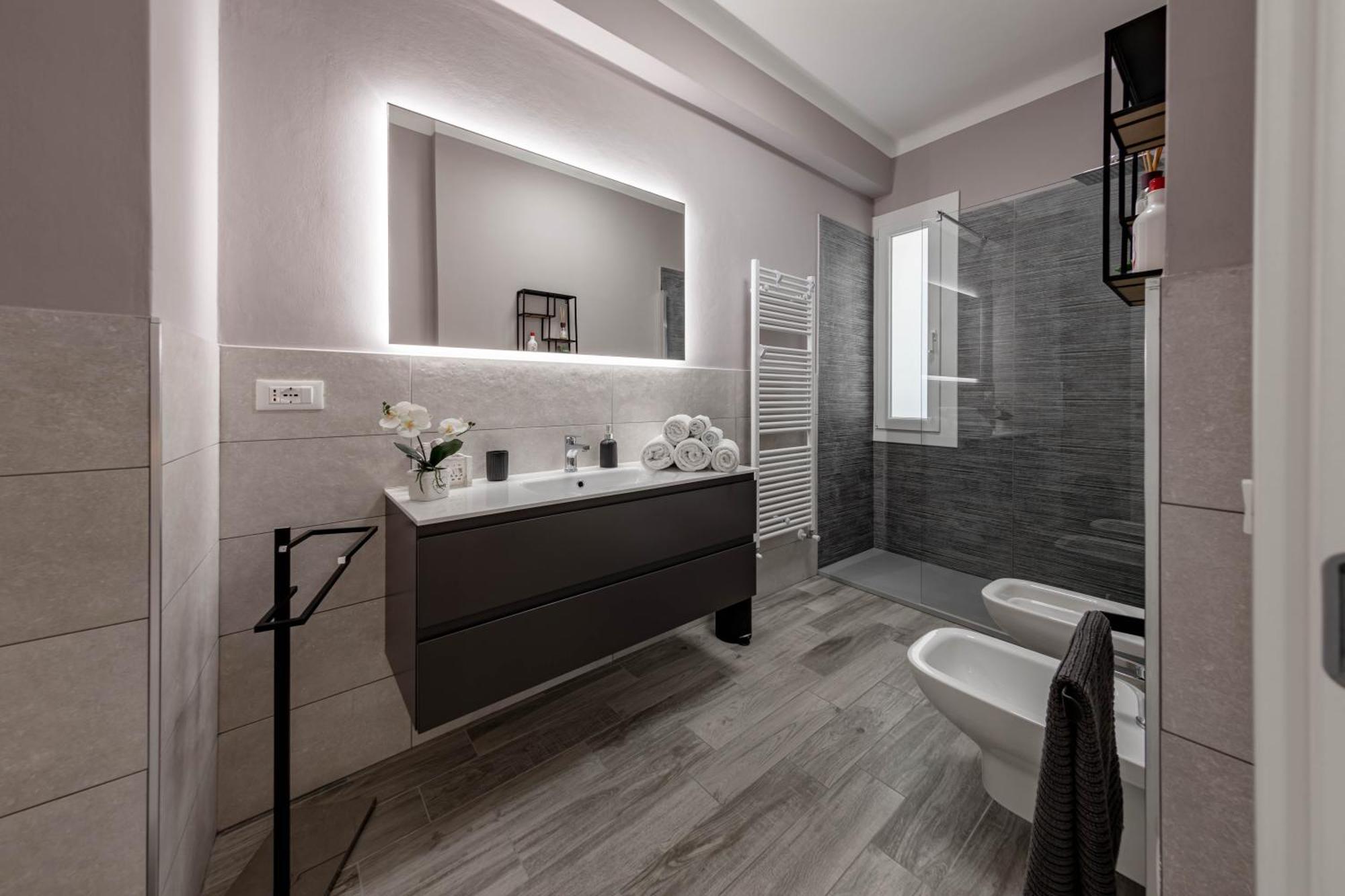 شقة H11 Luxury Sanremo Centro - Elegante - Casino المظهر الخارجي الصورة